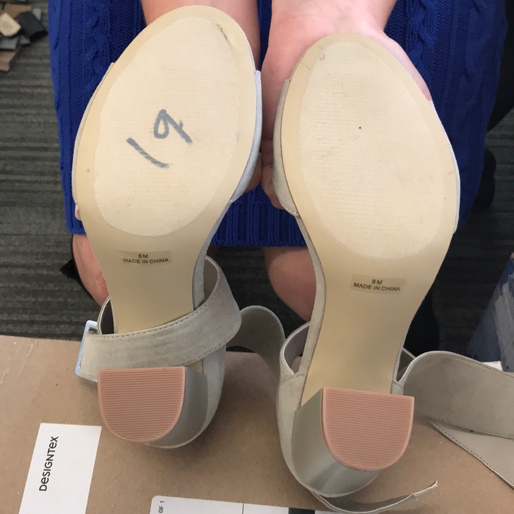 💕 Suede Sandals - Picture 2 of 2